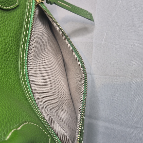 Dooney & Bourke Green Pebble Leather Crescent Tote with Pouch & Key Fob 💚 COA - Picture 8 of 17